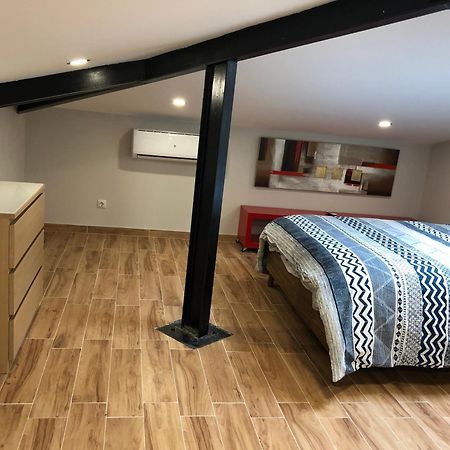 Habitacion Con Cocina Y Bano Bilbao Kültér fotó