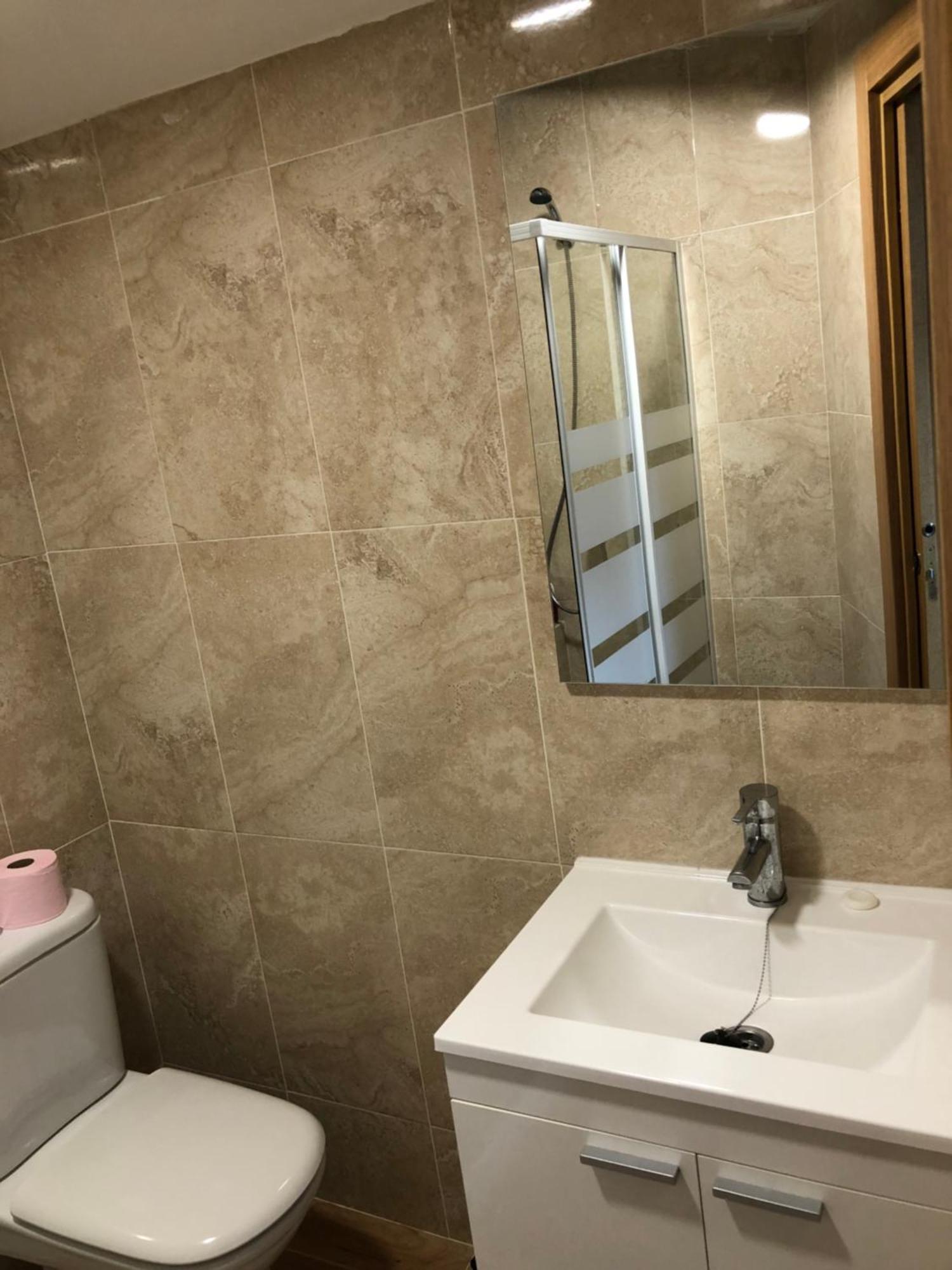 Habitacion Con Cocina Y Bano Bilbao Kültér fotó