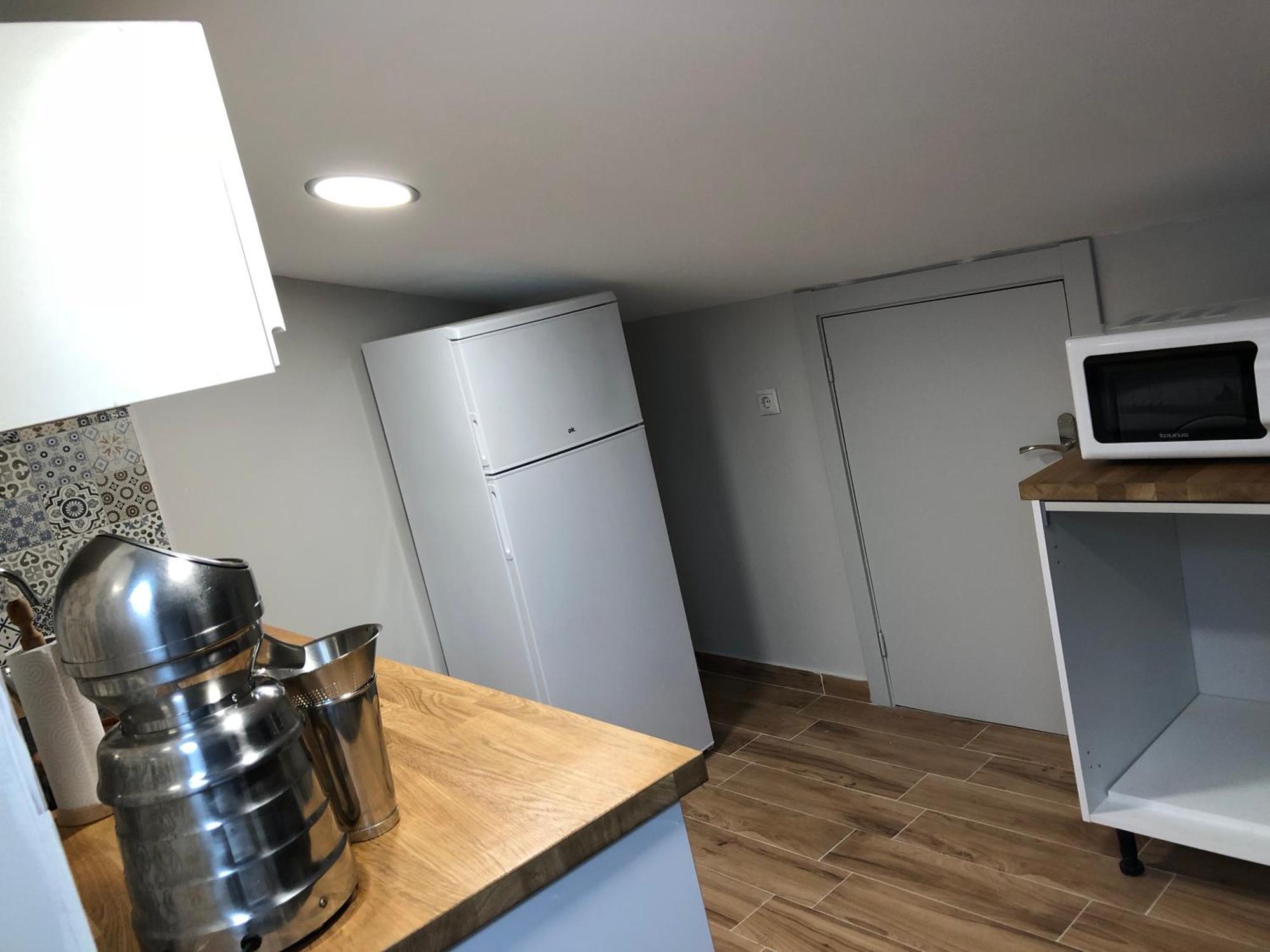 Habitacion Con Cocina Y Bano Bilbao Kültér fotó